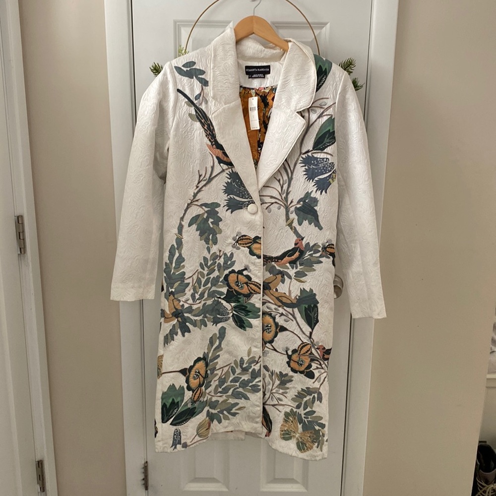 NWT, GORGEOUS coat from Anthropologie. A stunner for any special occasion.